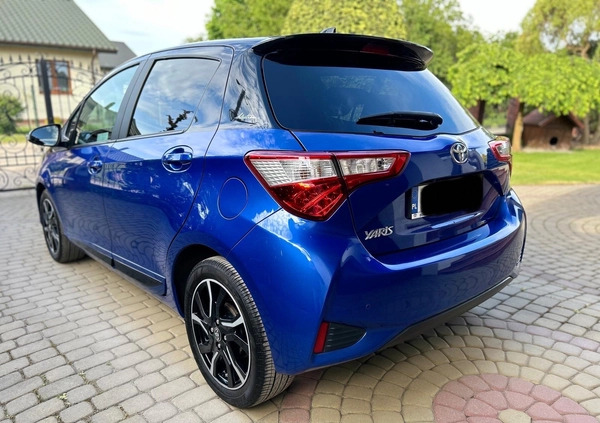 Toyota Yaris cena 58900 przebieg: 39000, rok produkcji 2018 z Sierpc małe 742